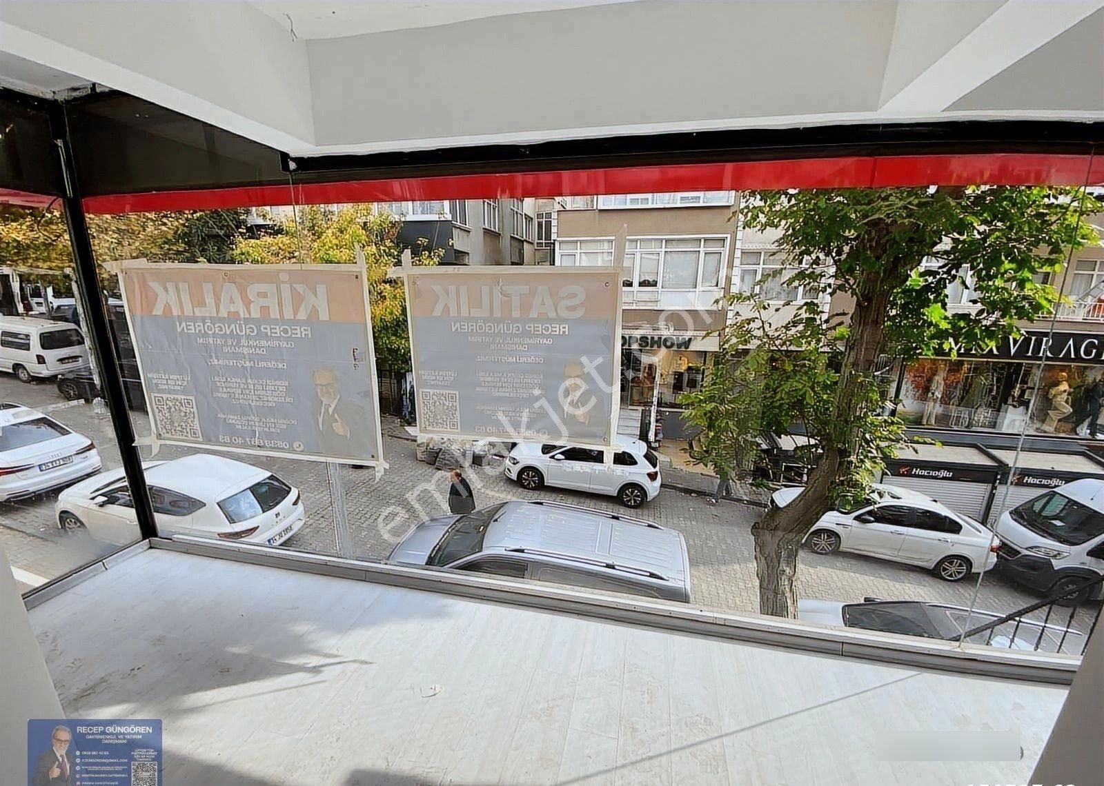 25 Metre Cepheli, Cam Vitrinli, Köşe Konumda Lüks Mağaza - Görsel 12