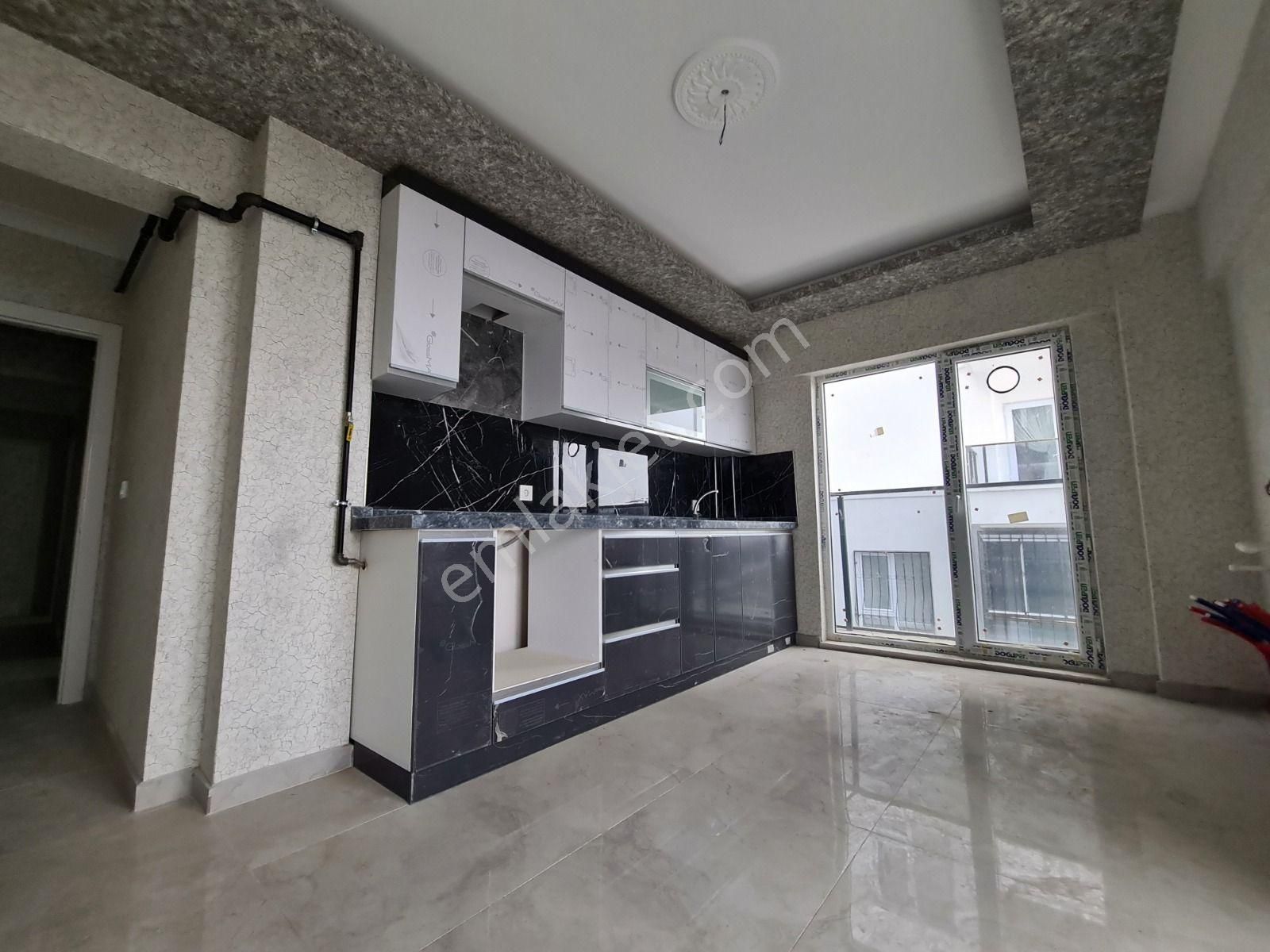 Park & Okul & Cadde Üçgeninde Arakat 2-banyolu Sıfır 3+1 Fırsatı - Görsel 2