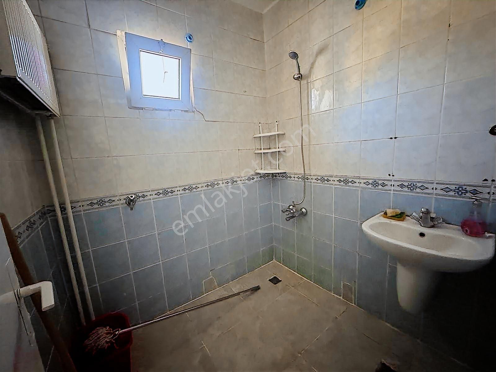 Kuyubaşı Metroya 3.dk Mesafede 3+1 Eşyalı Ön Cephe - Görsel 23