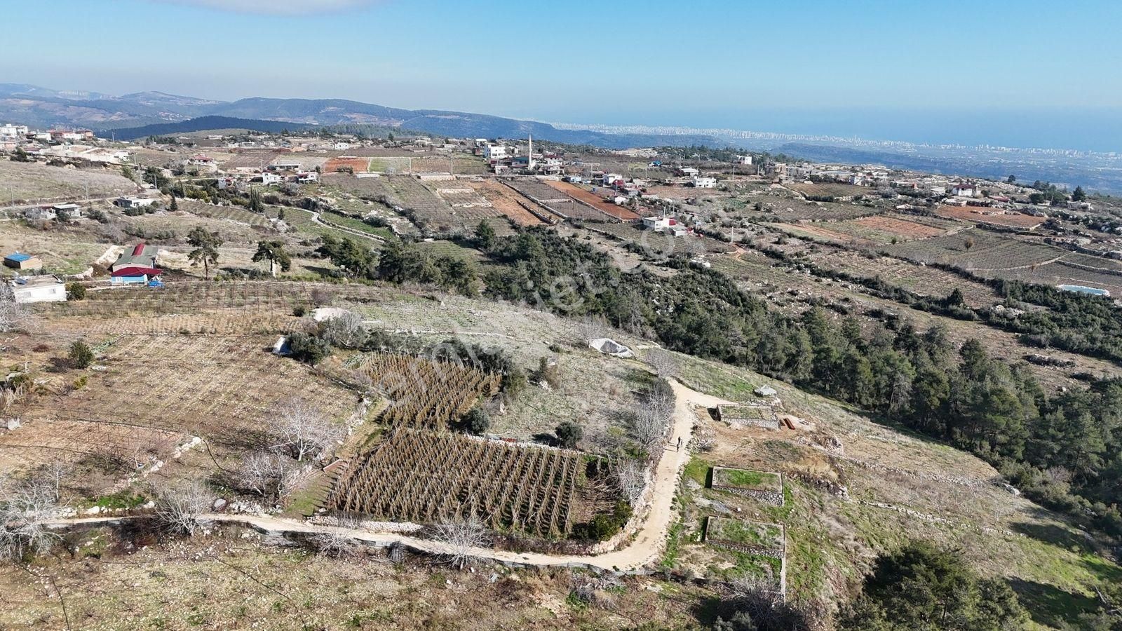 Erdemli Sıraç Deniz Manzaralı 650 M2 Villalık Arsa Önü Kapanmaz - Görsel 7