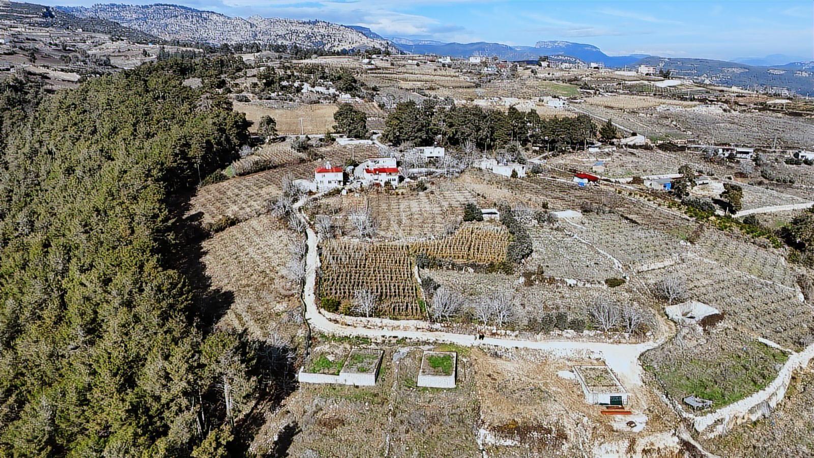 Erdemli Sıraç Deniz Manzaralı 650 M2 Villalık Arsa Önü Kapanmaz - Görsel 10