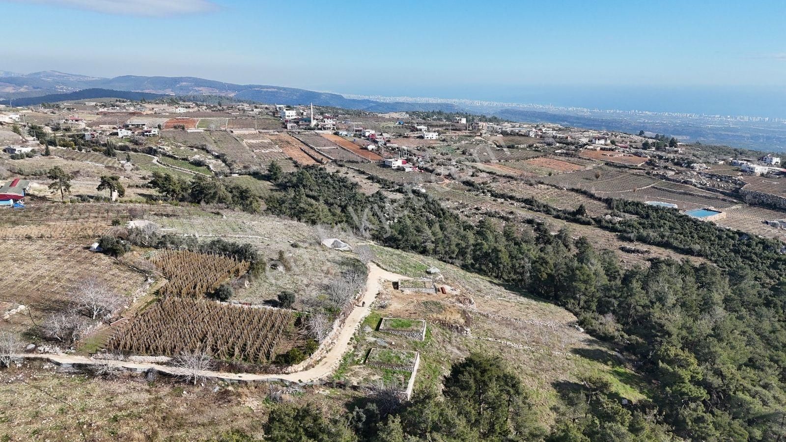 Erdemli Sıraç Deniz Manzaralı 650 M2 Villalık Arsa Önü Kapanmaz - Görsel 2