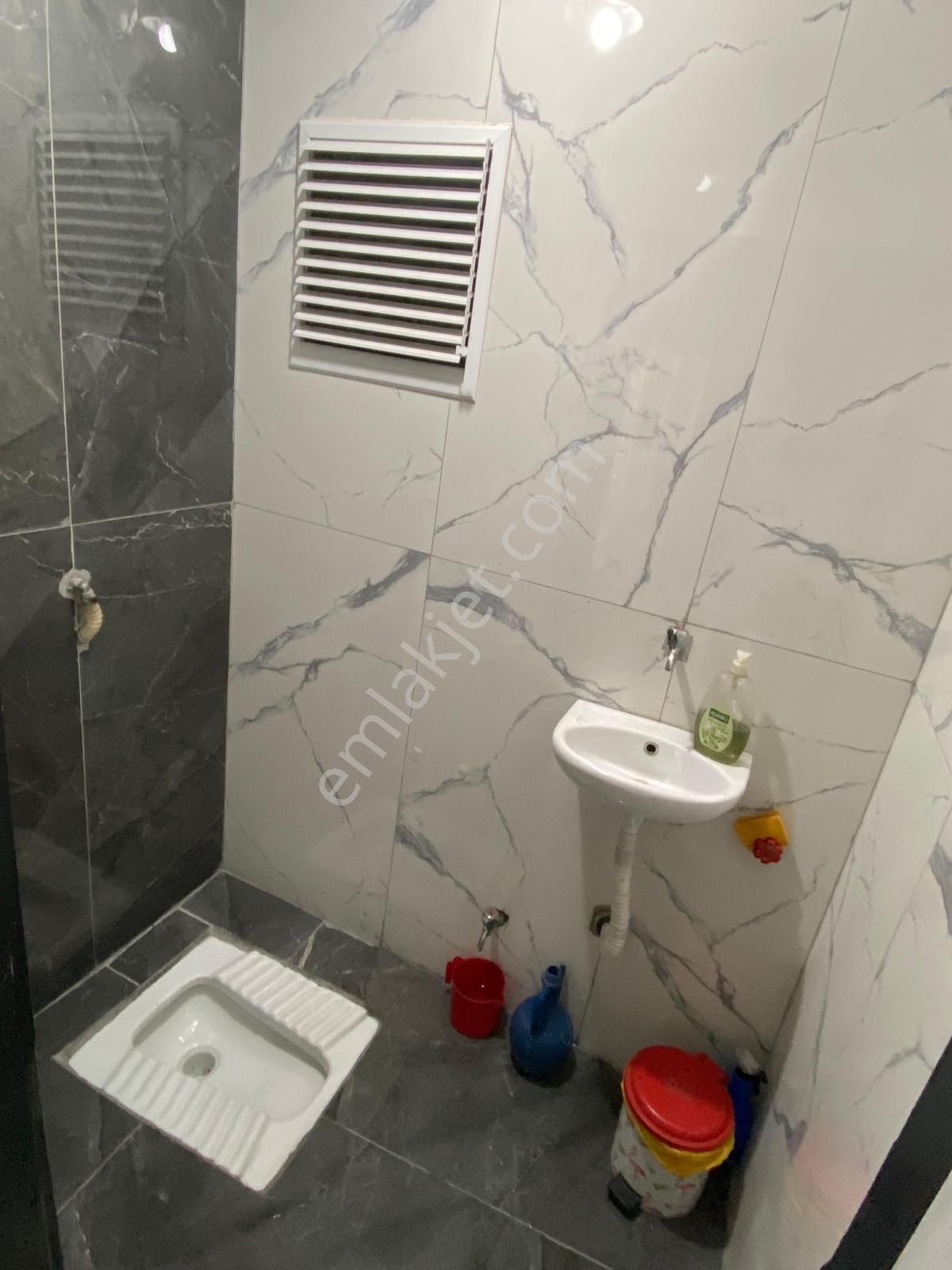 Merkez Emlak 5+1 Dublexs Ön Cephe Cadde Üstü İçi Yapılı 250 M2 - Görsel 6