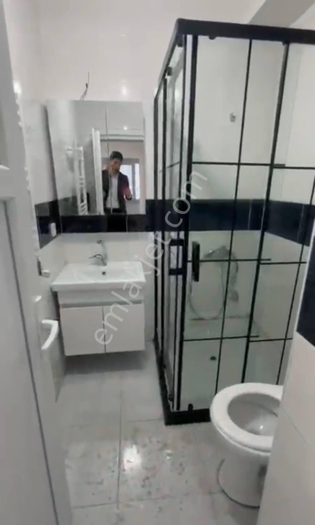 Şehrin Canlı Ama Sakin Bölgesinde Daire - Görsel 6