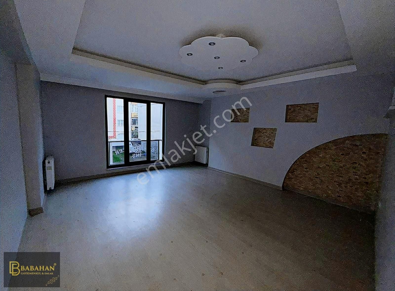 Namık Kemal Mahallesinde 3+1 Geniş Mutfaklı 130m² Aile Apartmanı - Görsel 4