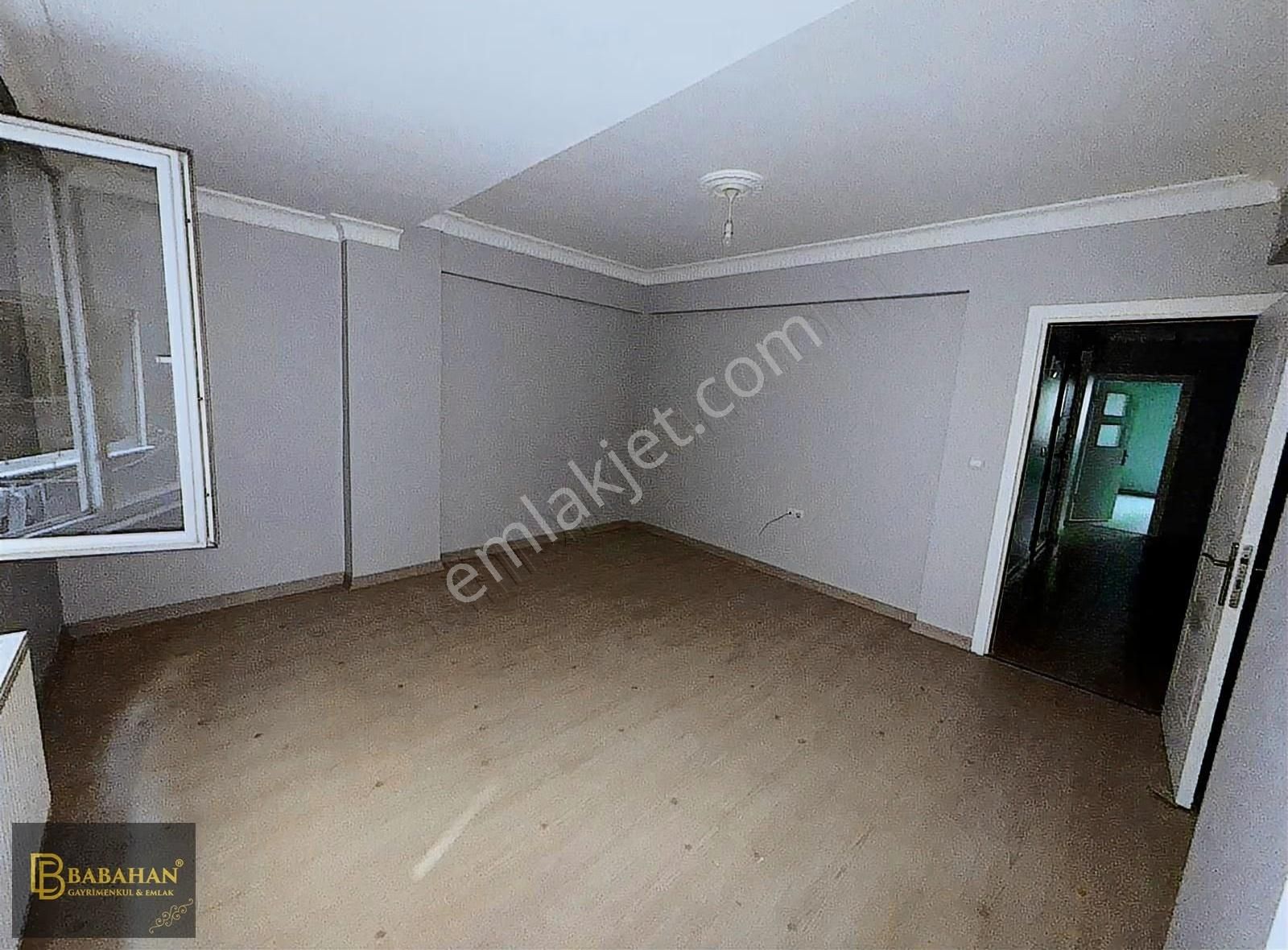 Namık Kemal Mahallesinde 3+1 Geniş Mutfaklı 130m² Aile Apartmanı - Görsel 9