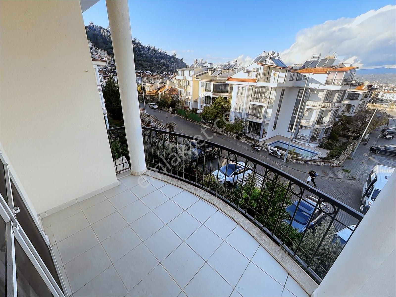 Taşyaka Mahallesi Havuzlu Sitede 3+1 Çatı Dubleks - Görsel 29