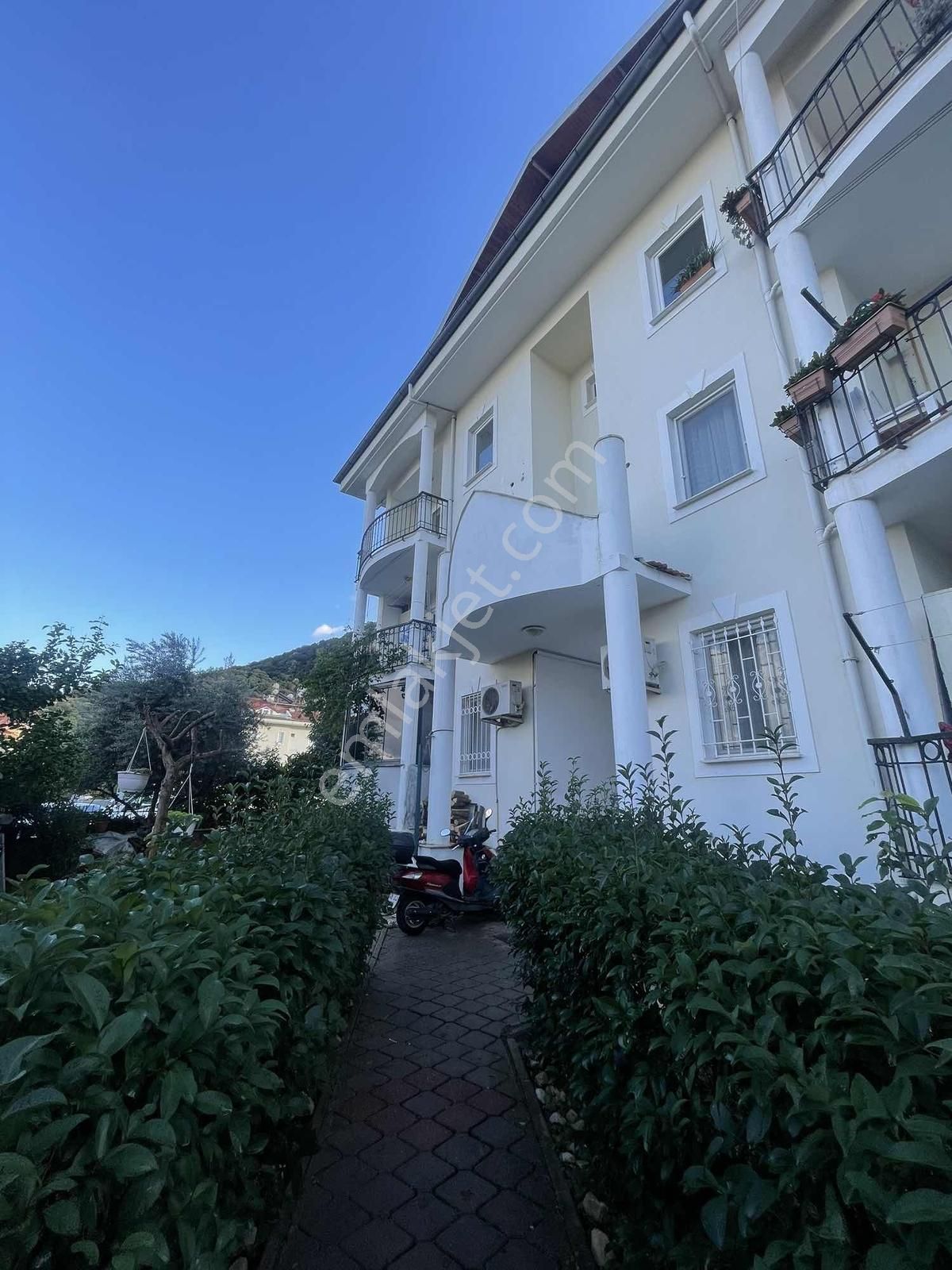 Taşyaka Mahallesi Havuzlu Sitede 3+1 Çatı Dubleks - Görsel 9