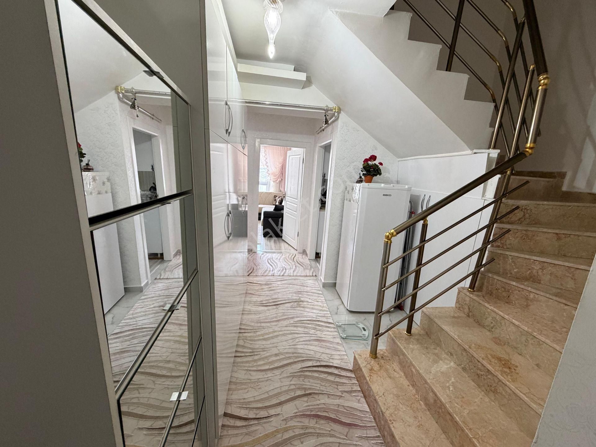 Kaya Grup'dan Cadde Üzerinde Full+full Yapılı 4+1 Dublex - Görsel 5