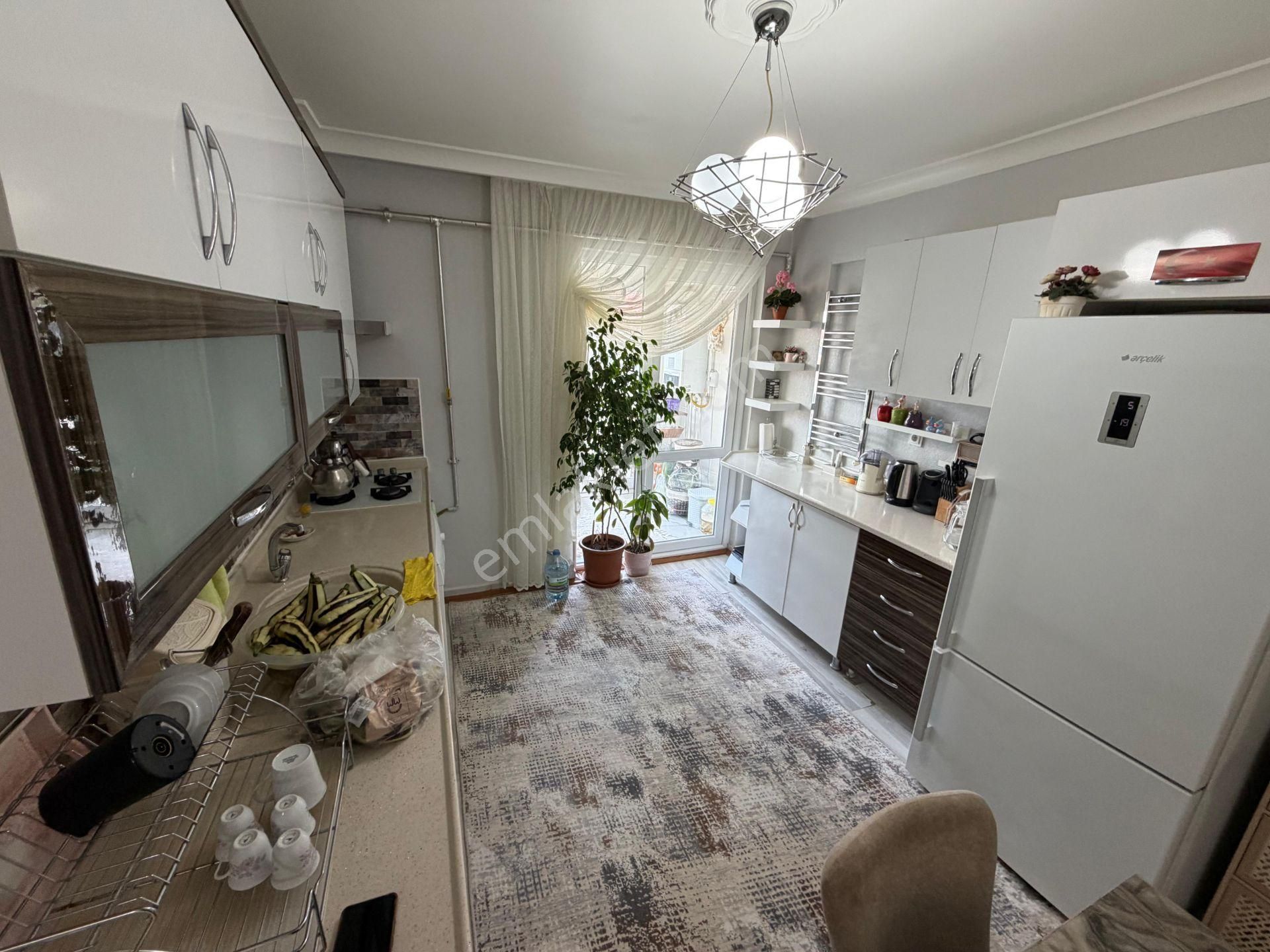 Kaya Grup'dan Cadde Üzerinde Full+full Yapılı 4+1 Dublex - Görsel 9