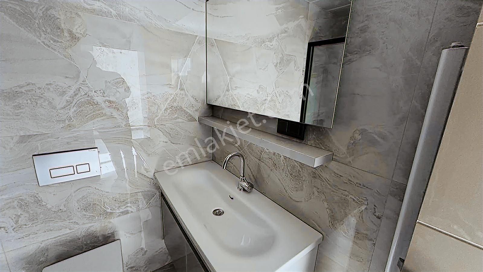 Alaçatı'dan /ara Katta/iskanlı/lüks Geniş 1+1 - Görsel 23