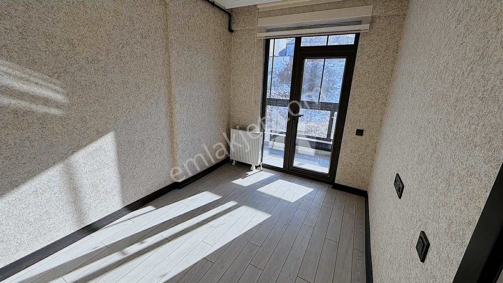 Alaçatı'dan /ara Katta/iskanlı/lüks Geniş 1+1 - Görsel 15