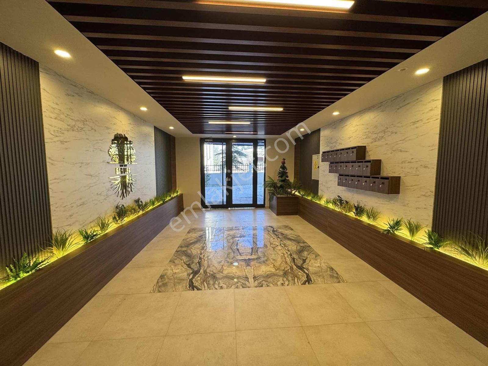 ^alaçatı^incekte Güvenlikli Sitede Kat Konumunda Şık 1+1