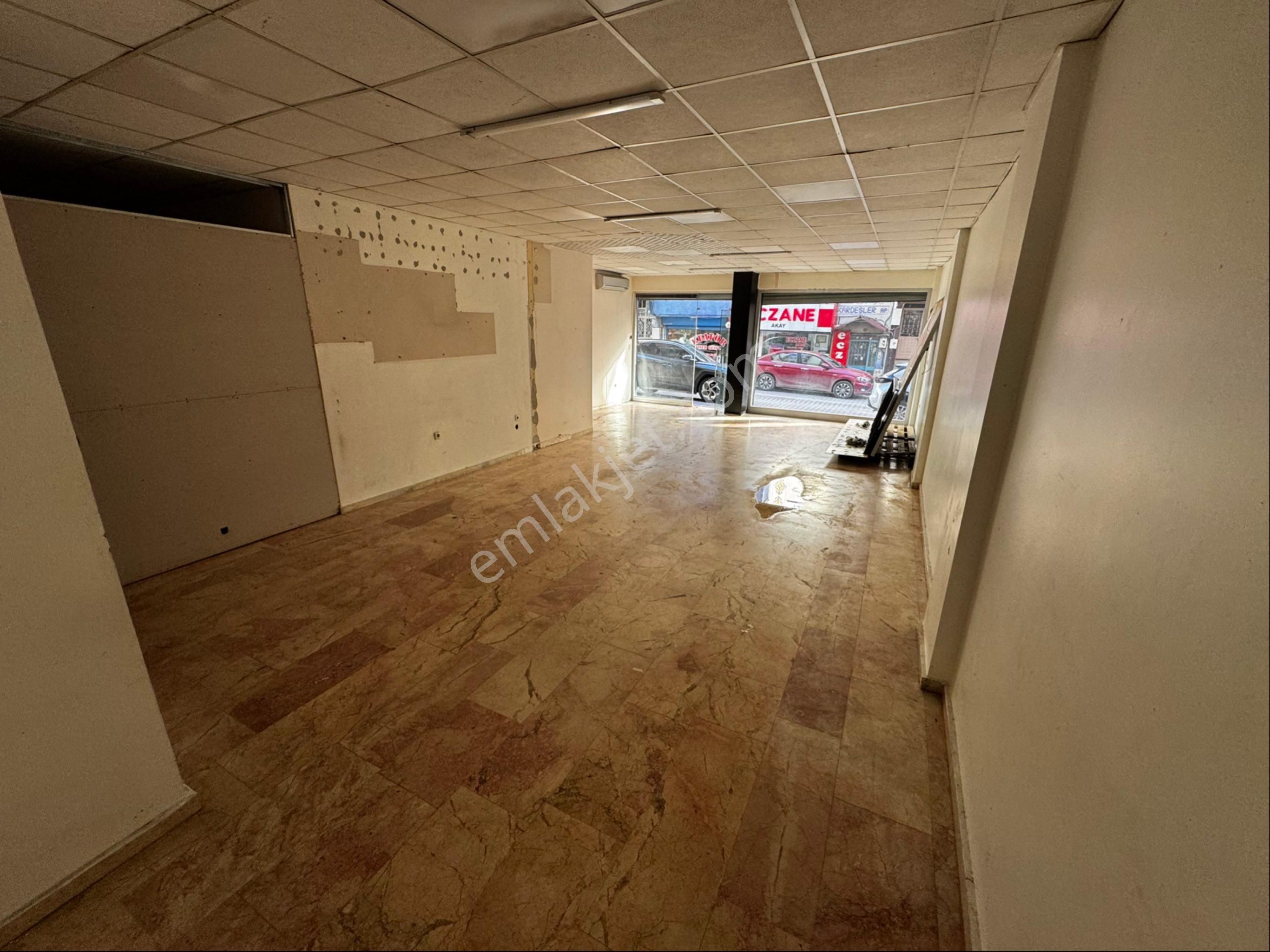 Cebeci Mah 1 Nci Cebeci Caddesinin Köşesi 100 M2