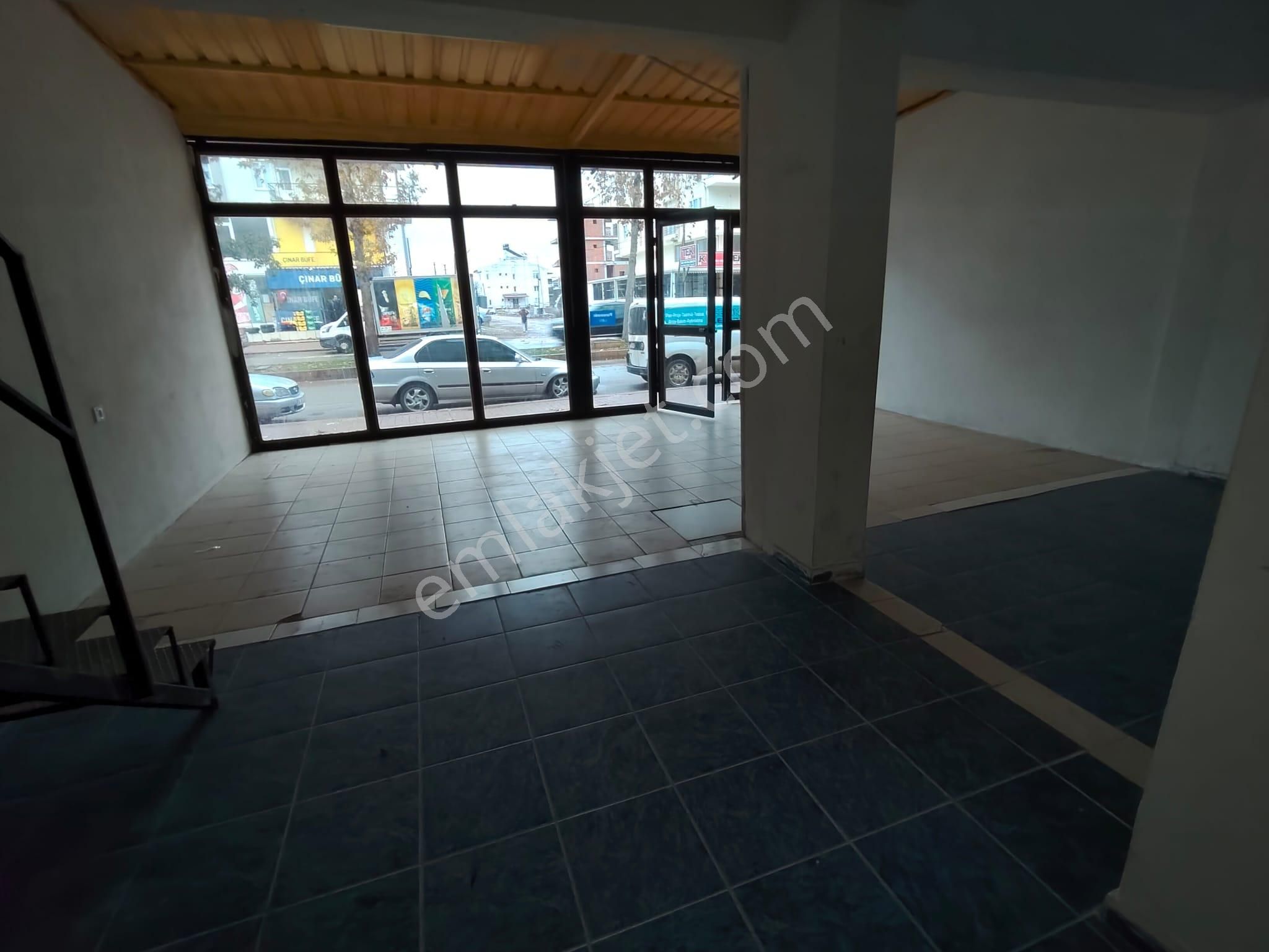 Yeniköy Mahallesi Atatürk Caddesi Yolu Üzerinde 80 M2 Kiralık Dükkan - Görsel 5