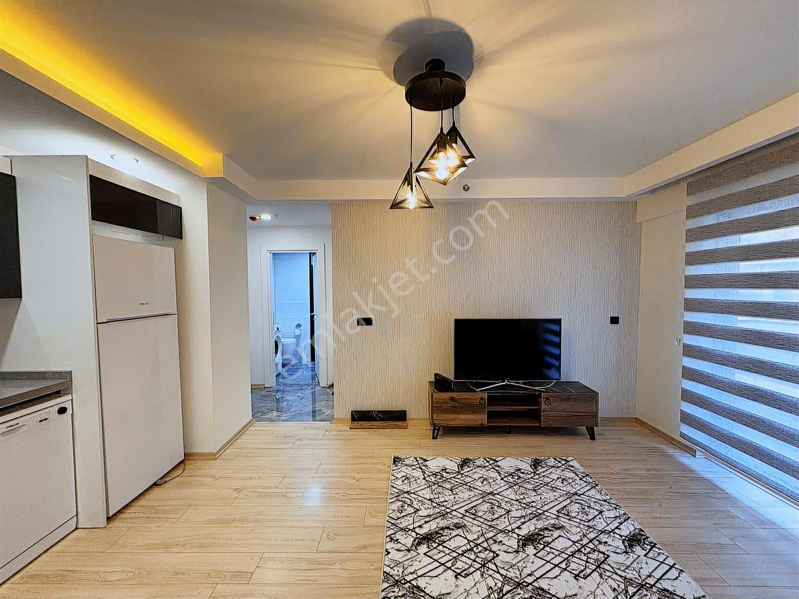 Alaçatı'dan İncek'te Site İçi Avm Otobüs Bulvar Yanı Lüks Eşyalı - Görsel 5