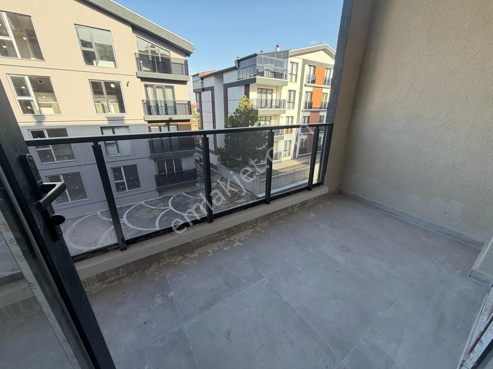 İncekte Bulvara Yakın | Şık Tasarım | Ara Kat 1+1 Kiralık Daire - Görsel 35