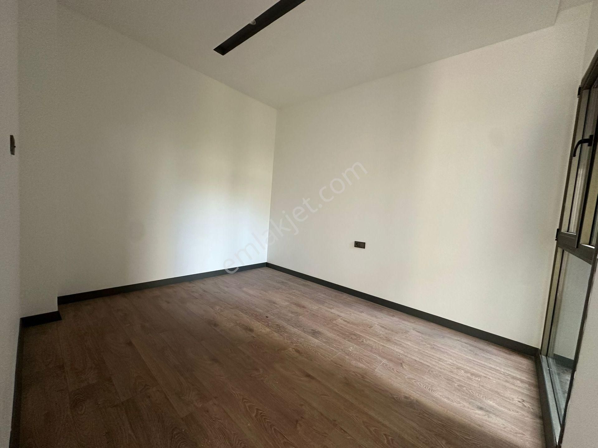 190 M² Bahçe Alanı İle Sıfır 2+1 Daire - Görsel 14