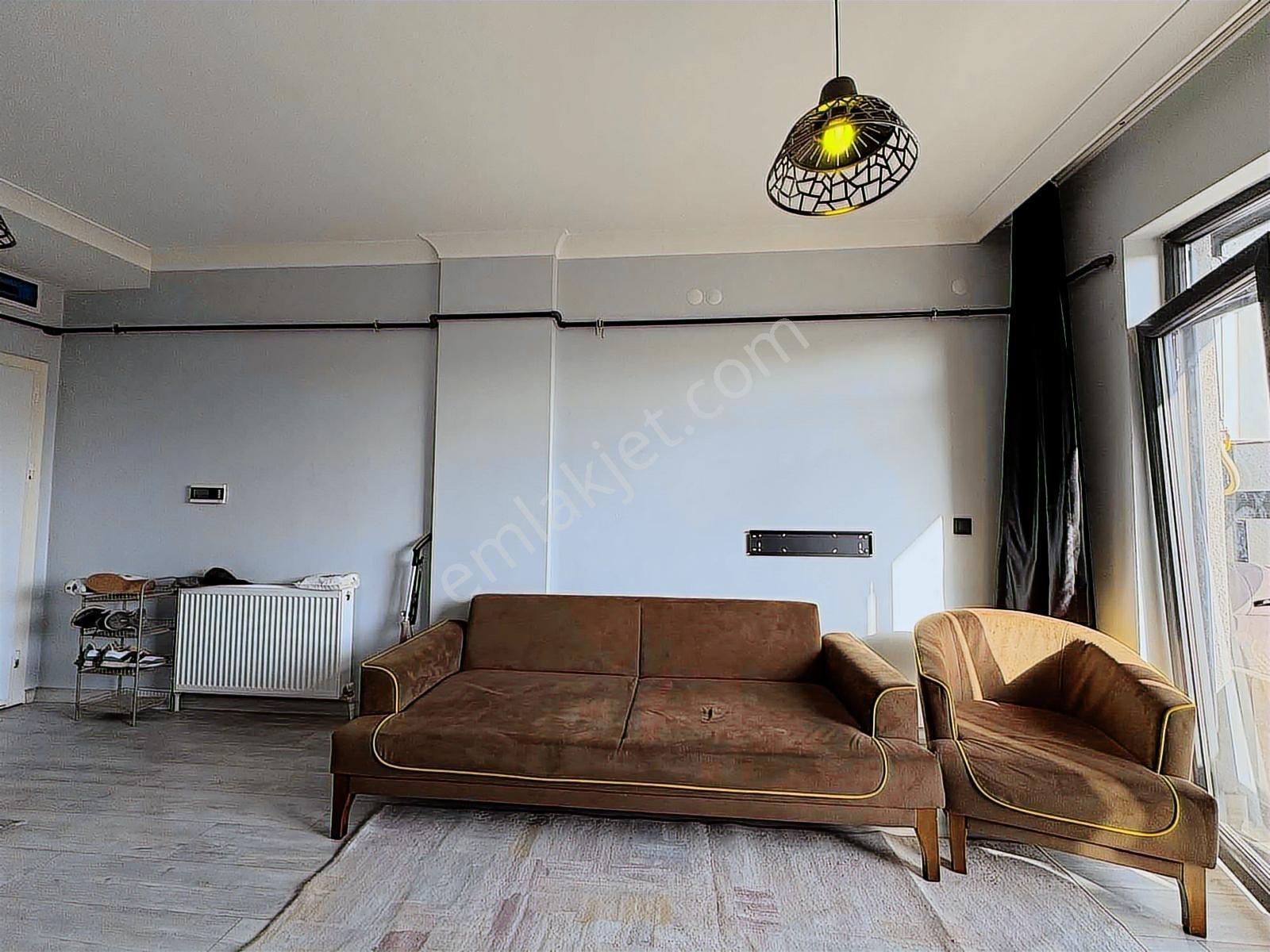 Alaçatı'dan İncek'te Sağlık Ocağı Market Okul Bulvar 1+1 Kiralık - Görsel 13