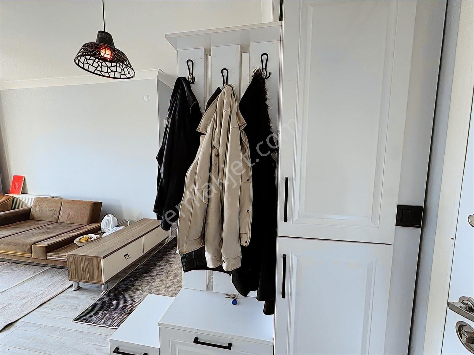 Alaçatı'dan İncek'te Sağlık Ocağı Market Okul Bulvar 1+1 Kiralık - Görsel 21