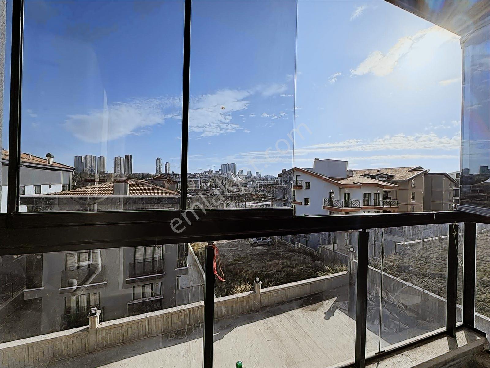 Alaçatı'dan İncek'te Sağlık Ocağı Market Okul Bulvar 1+1 Kiralık - Görsel 25
