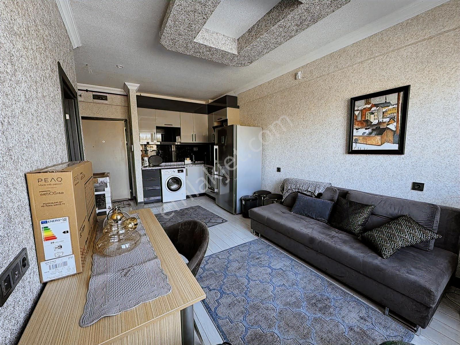 Alaçatıdan İncekte 2.katta Cam Balkonlu Lüks Eşyalı Kiralık 1+1 - Görsel 8