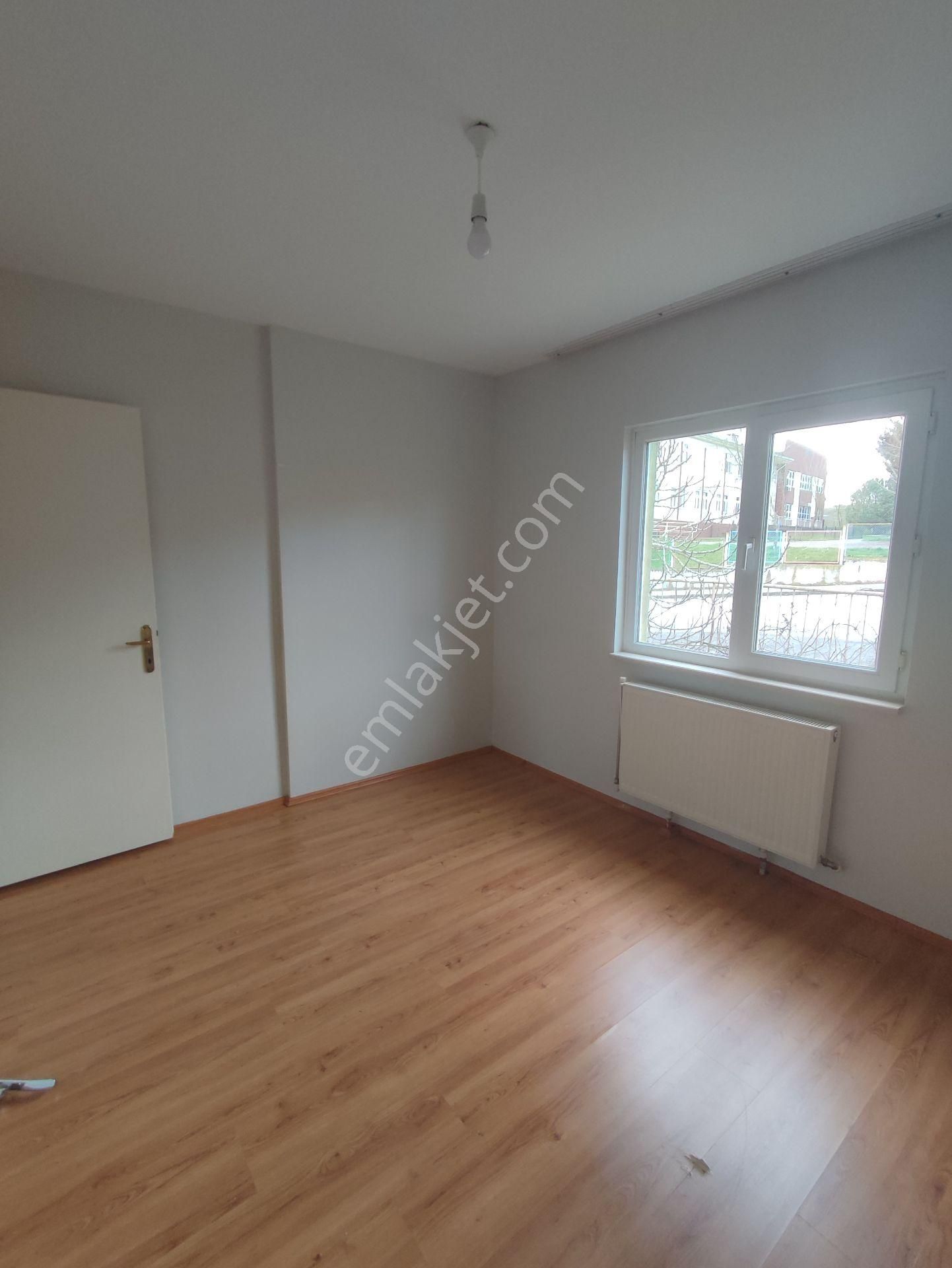 15 Temmuz Camili Mahallesi 1502 Ada İçerisinde Kiralık Daire - Görsel 11