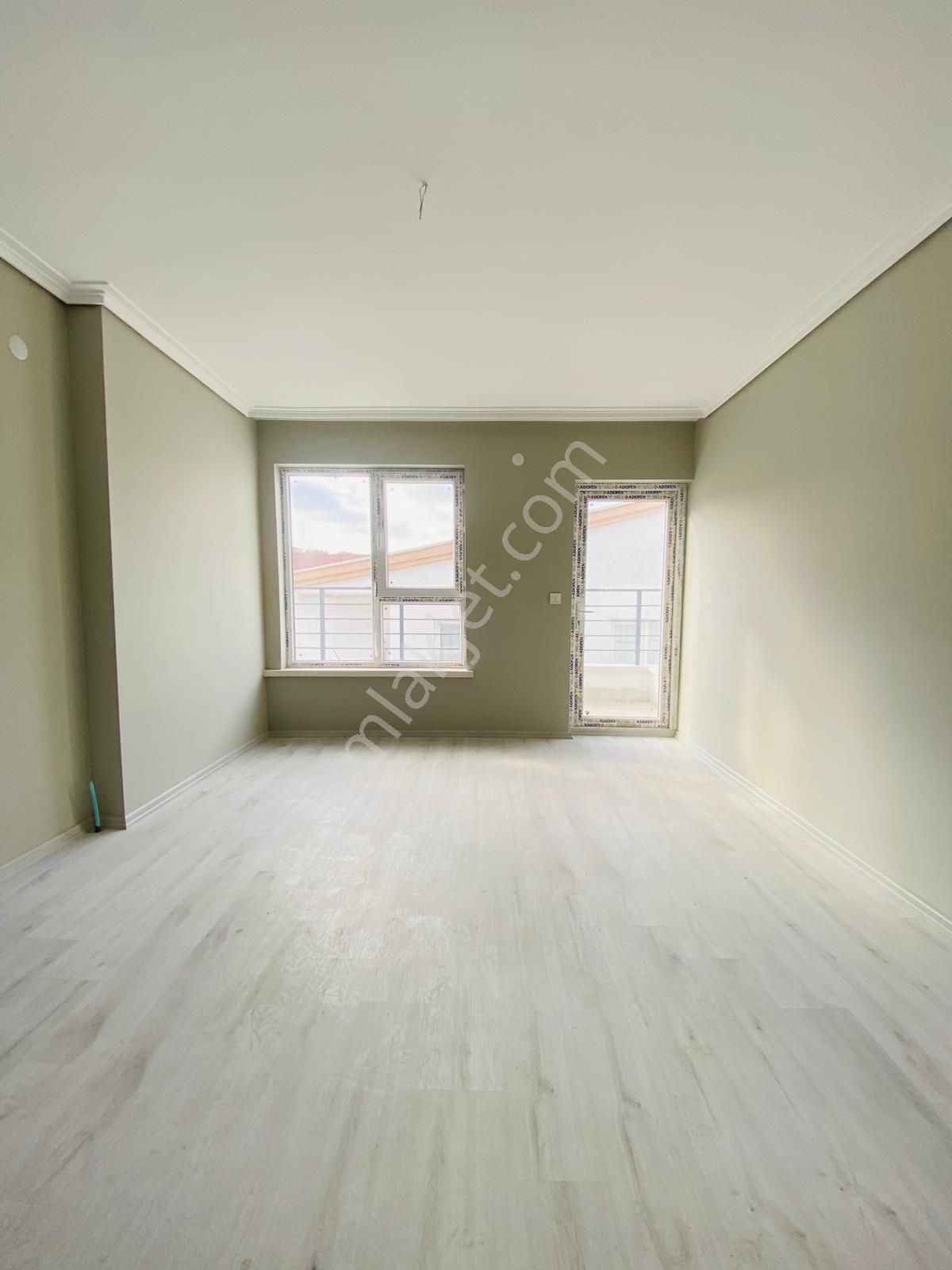 Şahintepe'de Sıfır Binada 6+1 Satılık Dubleks Daire !!! - Görsel 23