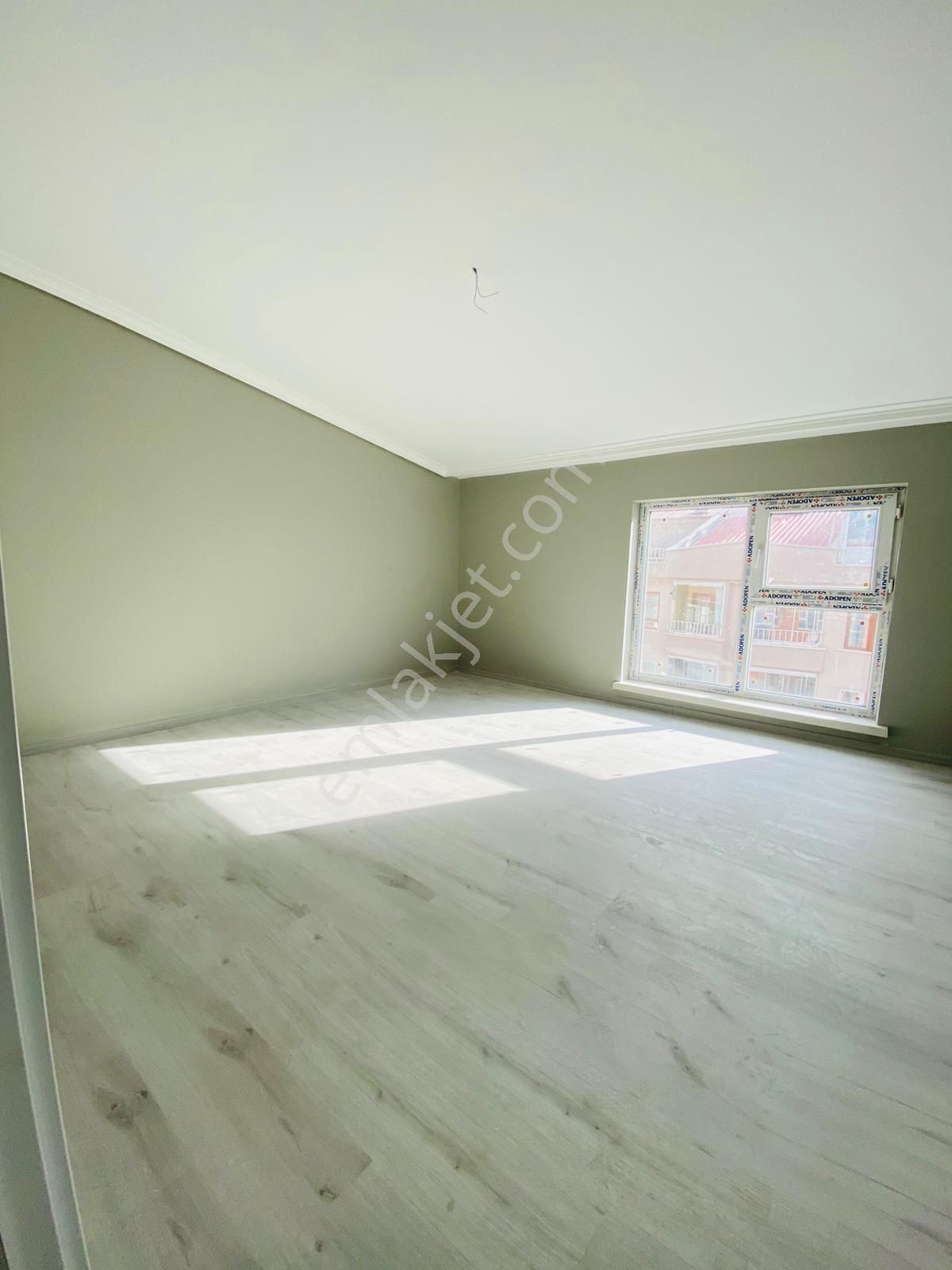 Şahintepe'de Sıfır Binada 6+1 Satılık Dubleks Daire !!! - Görsel 12