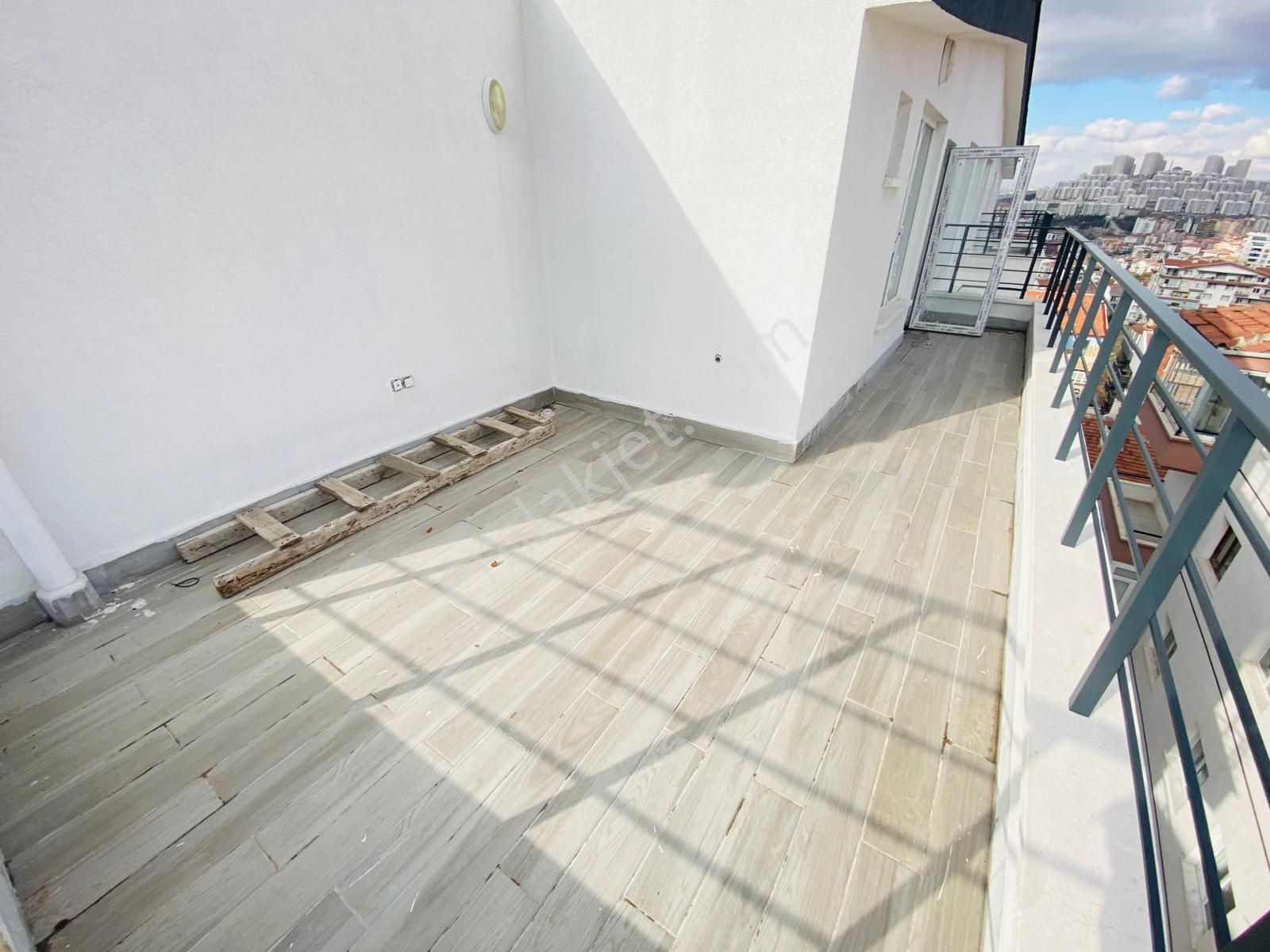 Şahintepe'de Sıfır Binada 6+1 Satılık Dubleks Daire !!! - Görsel 34