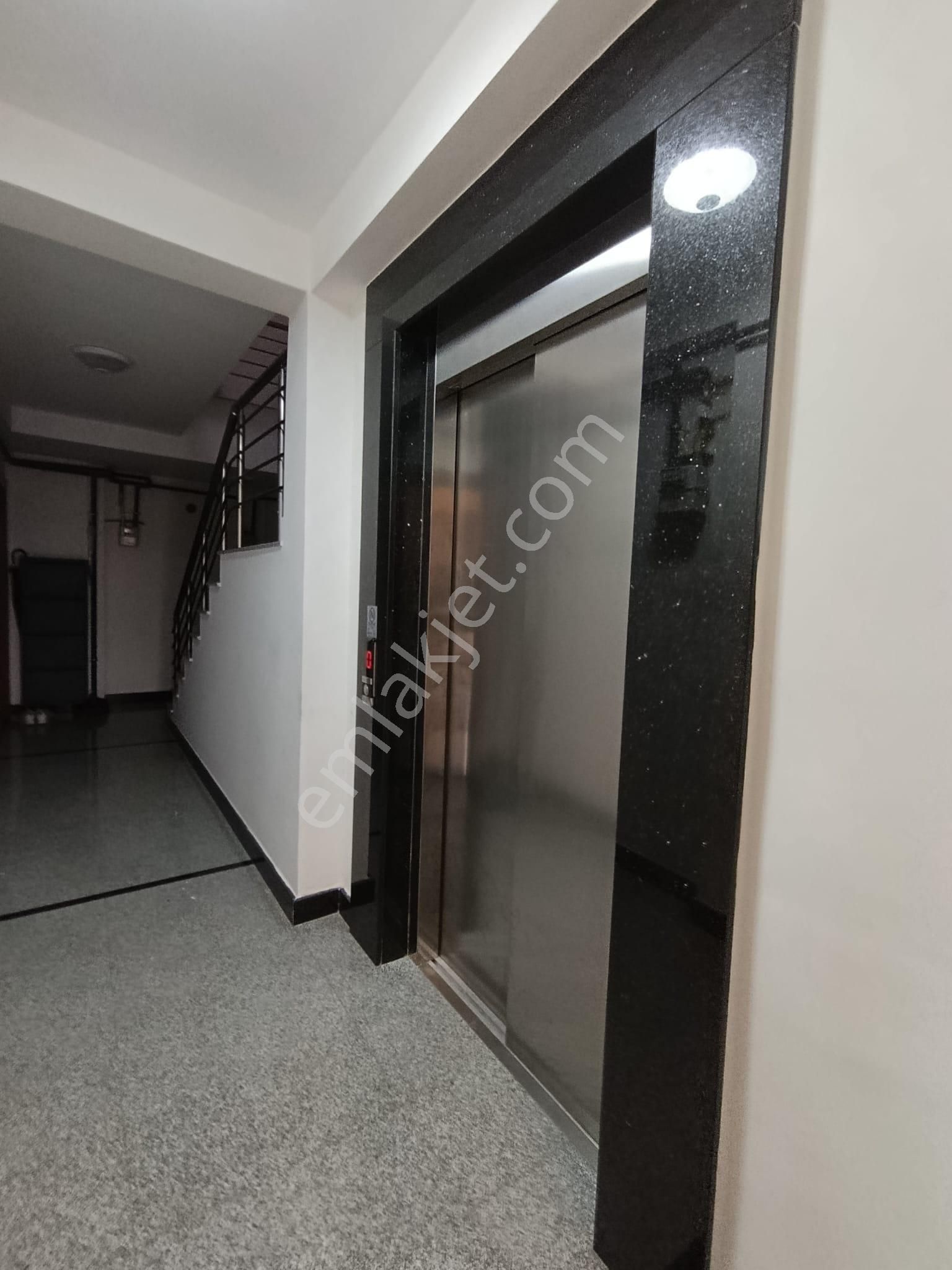 Bahçelievler Çalışlar Caddesi Üzeri 3+2 160 M² Kiralık Dubleks - Görsel 33