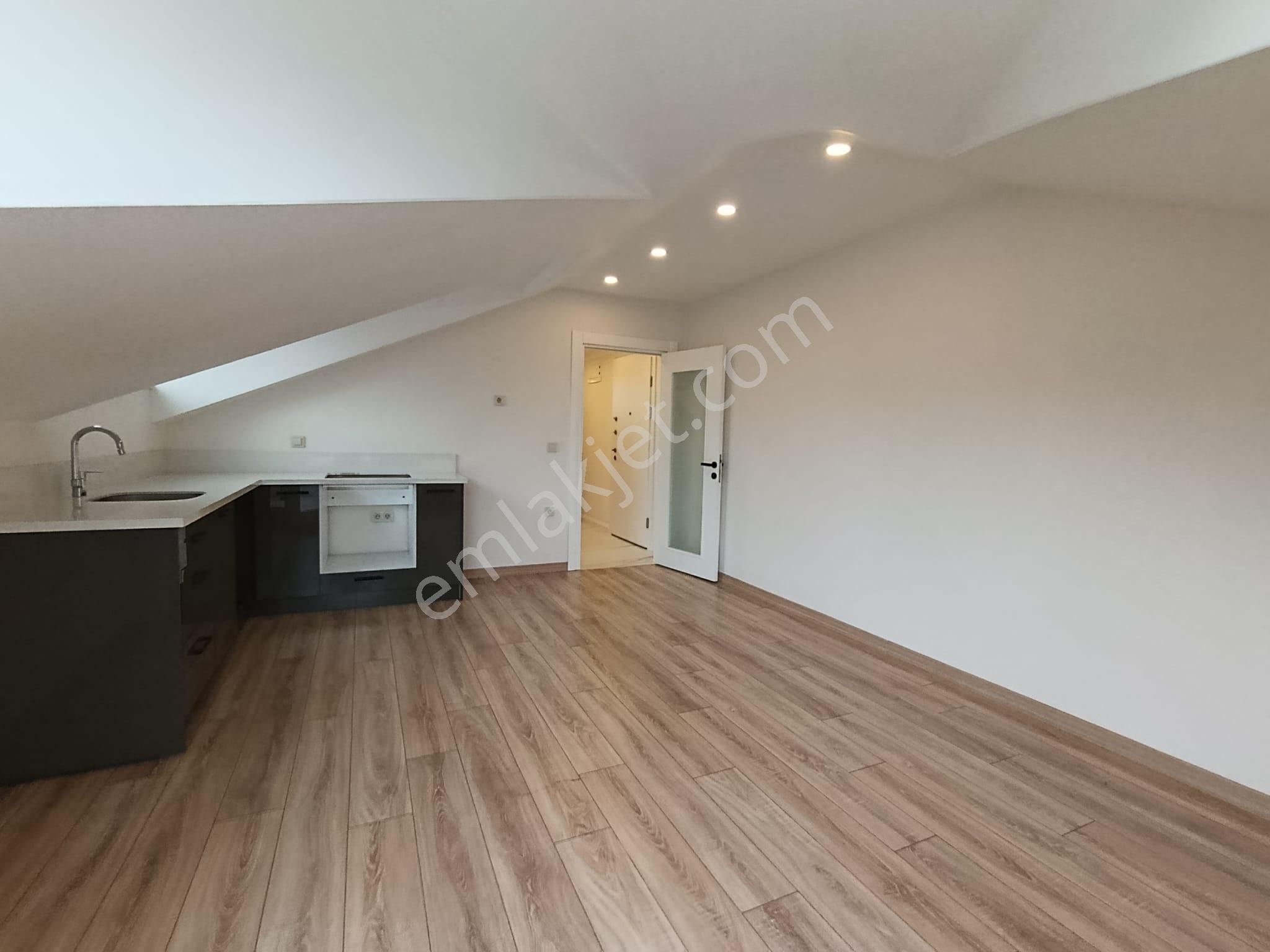 Bahçelievler Çalışlar Caddesi Üzeri 3+2 160 M² Kiralık Dubleks - Görsel 13