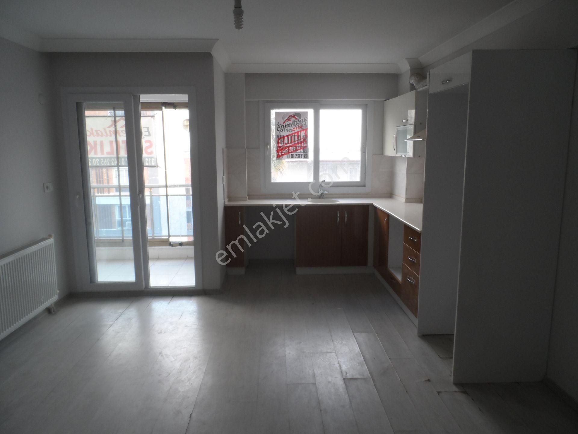 Nazilli Ege Emlak Ofisinden Sümer Mah. Hürriyet Caddesinde 1+1 Satılık Daire - Görsel 12