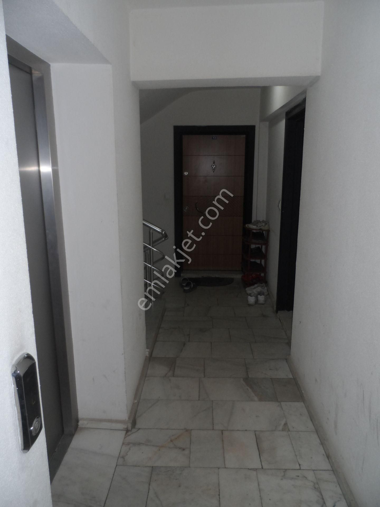 Nazilli Ege Emlak Ofisinden Sümer Mah. Hürriyet Caddesinde 1+1 Satılık Daire - Görsel 4