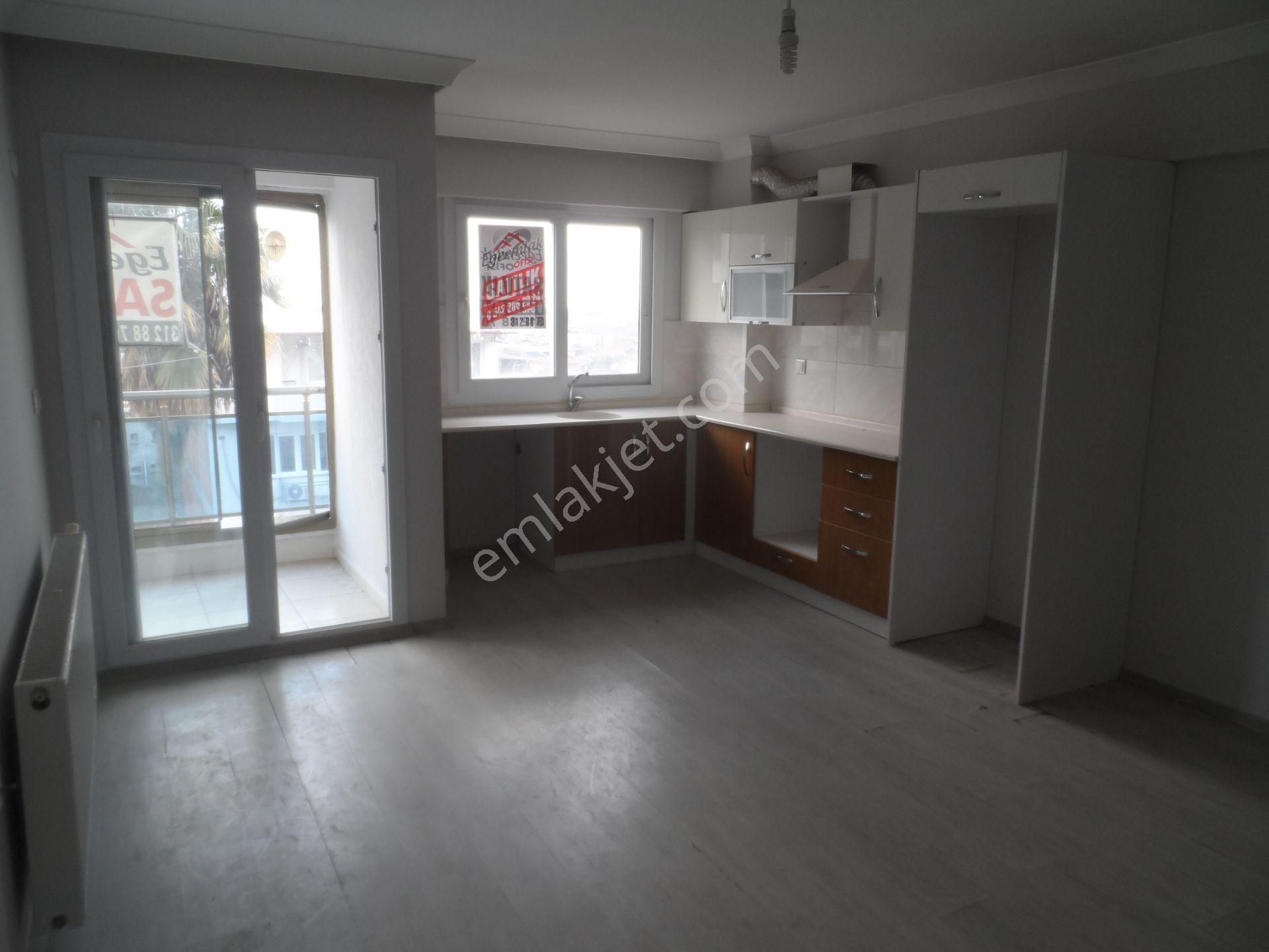 Nazilli Ege Emlak Ofisinden Sümer Mah. Hürriyet Caddesinde 1+1 Satılık Daire - Görsel 13