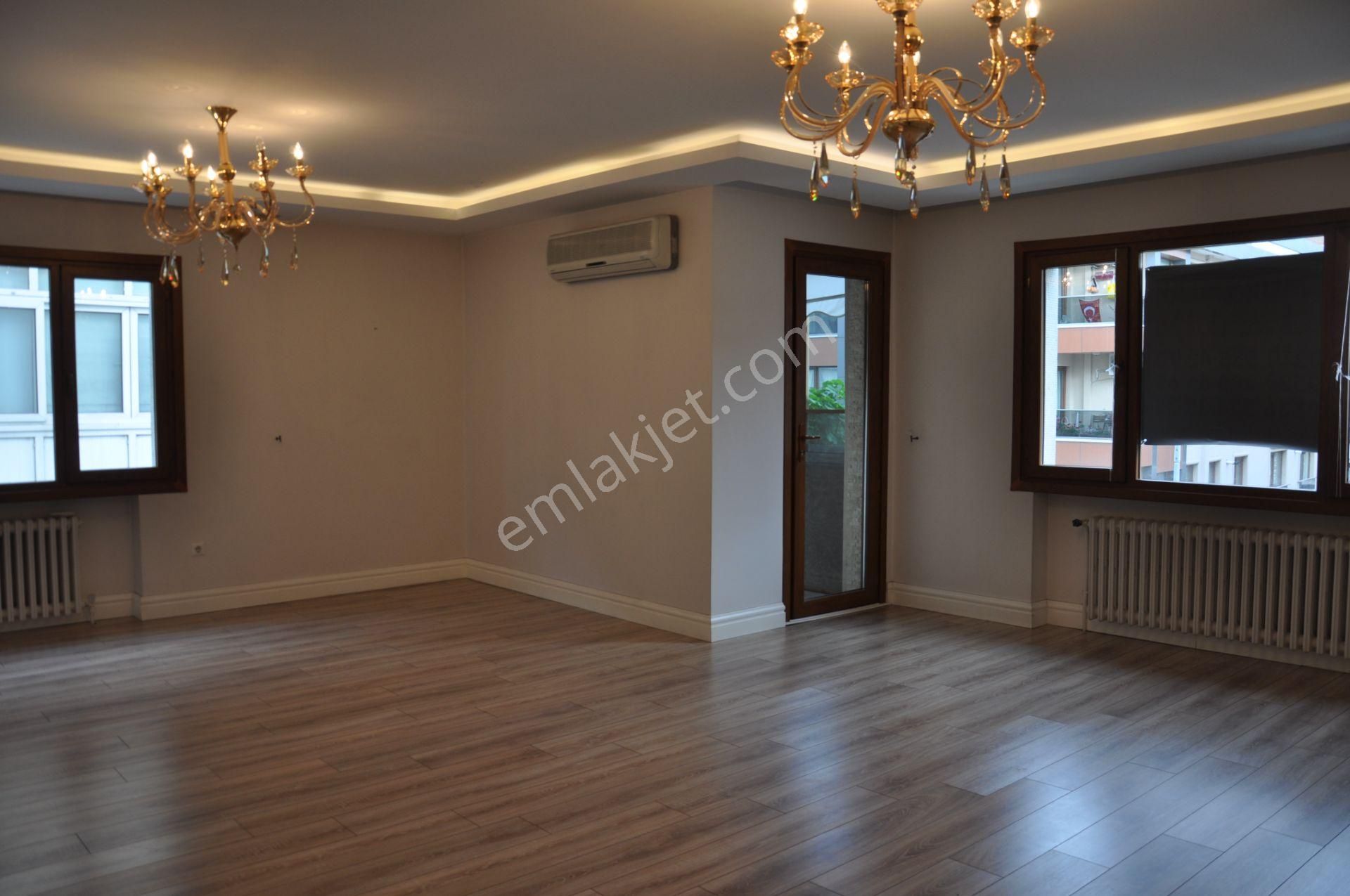 Bahçelievler Medicana Hastanesi Arkası | 4+1 180 M² | Satılık