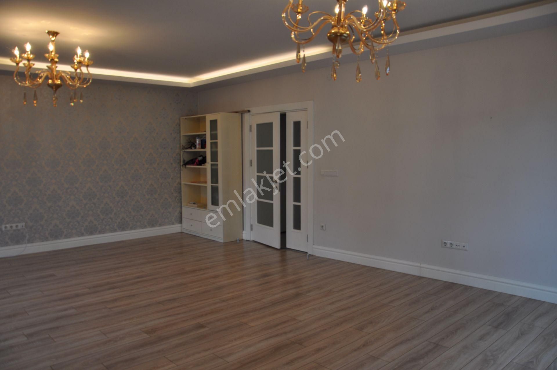 Bahçelievler Medicana Hastanesi Arkası | 4+1 180 M² | Satılık - Görsel 27