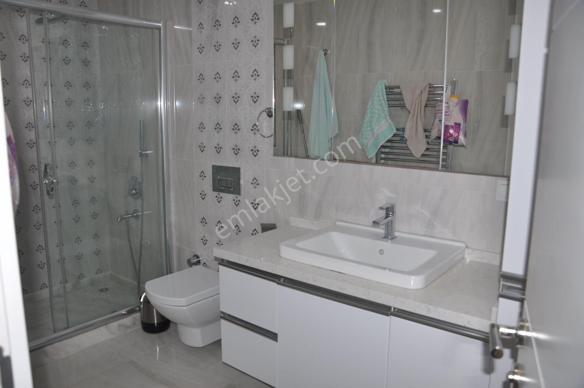 Bahçelievler Medicana Hastanesi Arkası | 4+1 180 M² | Satılık - Görsel 17