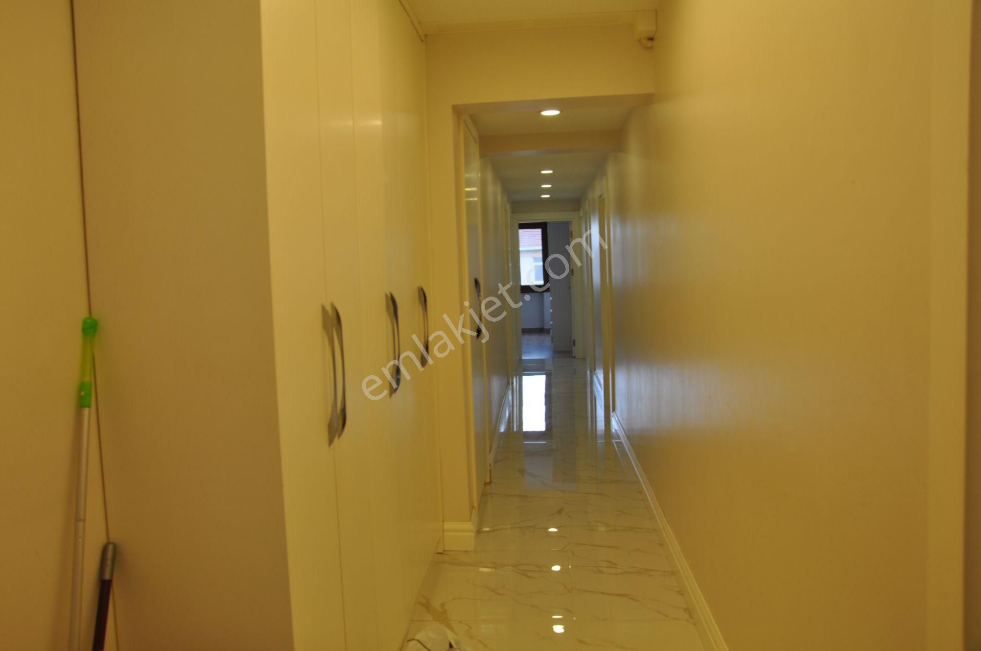 Bahçelievler Medicana Hastanesi Arkası | 4+1 180 M² | Satılık - Görsel 7