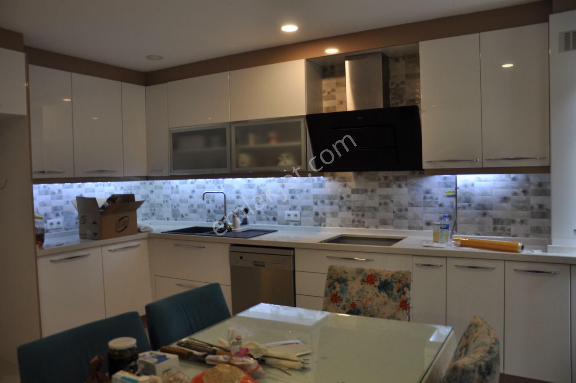 Bahçelievler Medicana Hastanesi Arkası | 4+1 180 M² | Satılık - Görsel 25