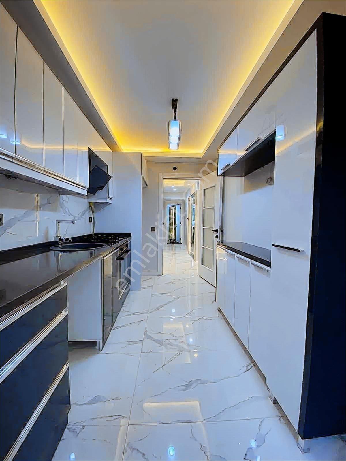 Türker Emlak I 3+1 120m² , Masrafsız , Köşe Konumlu Satılık - Görsel 2