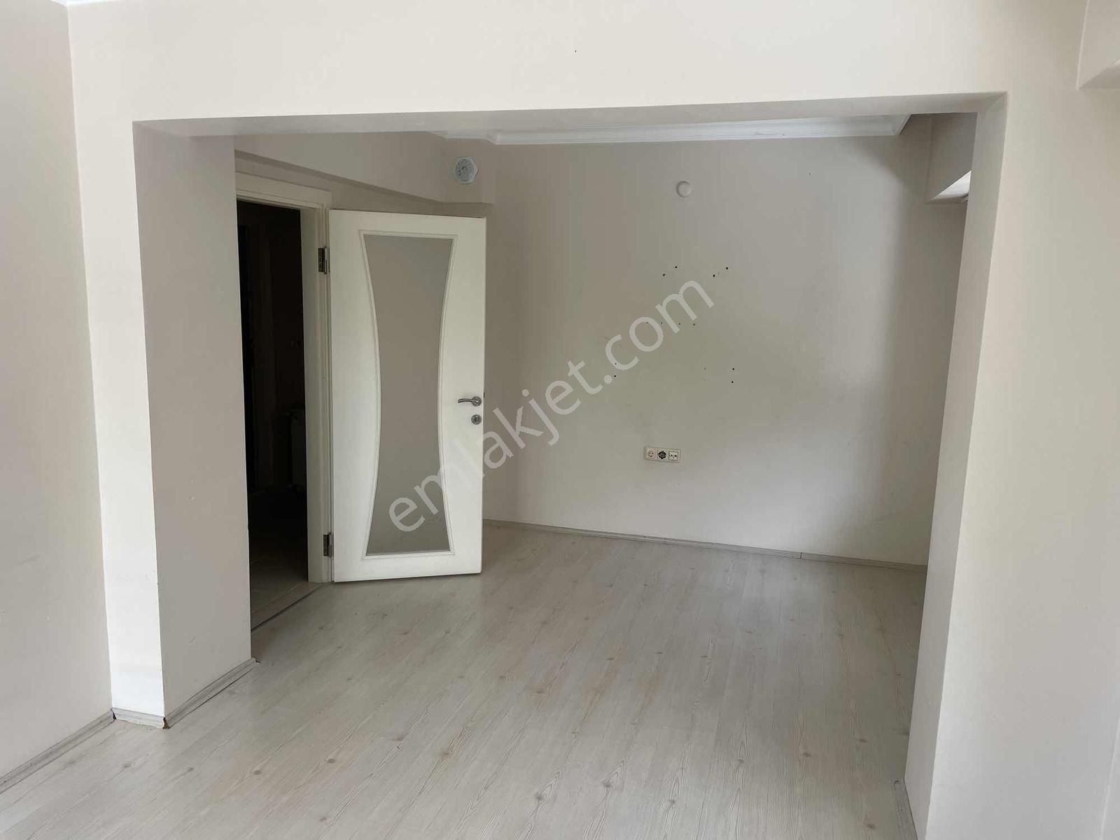 K Terminale Giderken 2 Katlının 1 Katı Çarşıya Yürüme Mesafe - Görsel 29