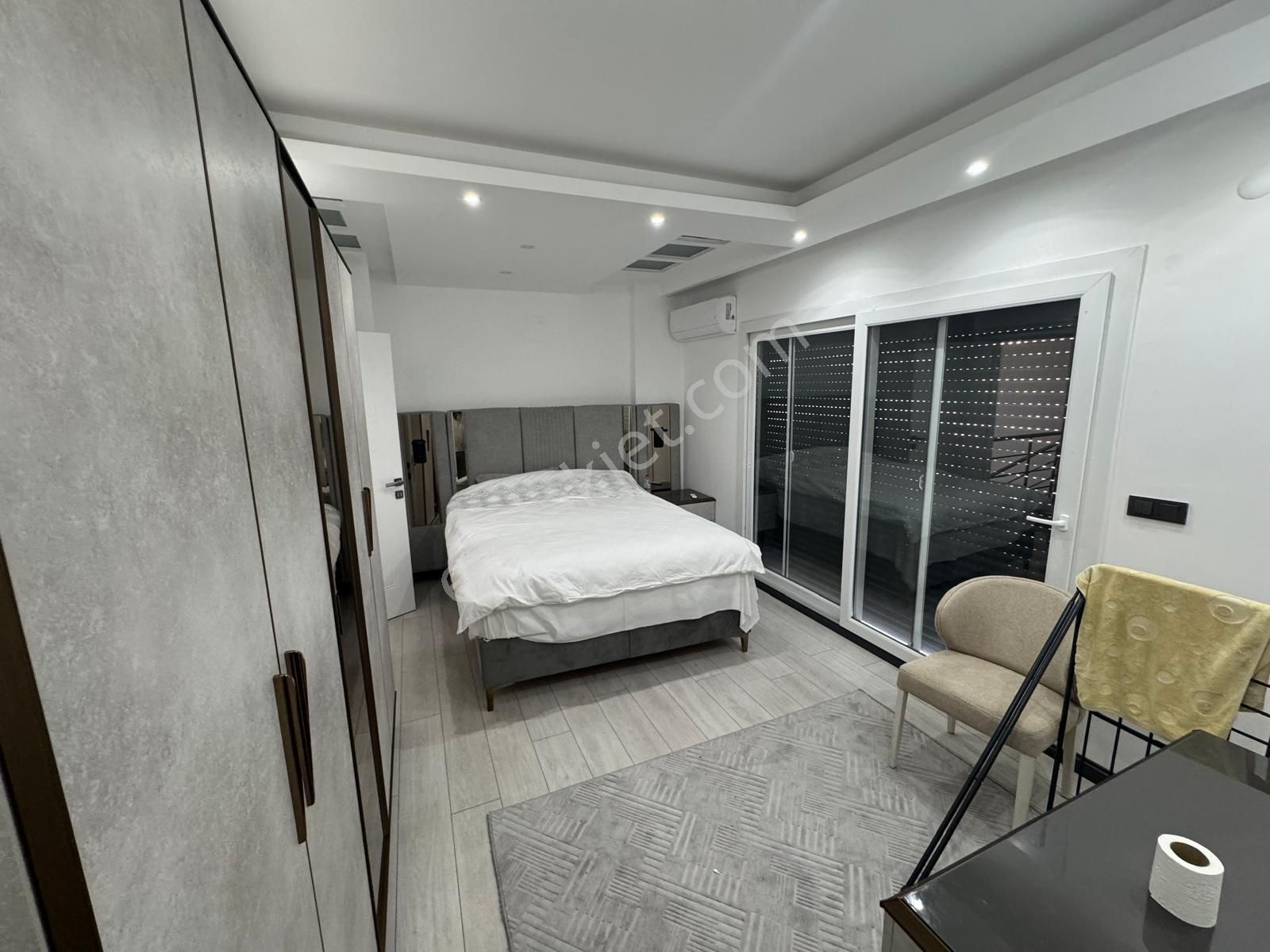 Soğucak'ta Tek Müstakil Villa - Görsel 8