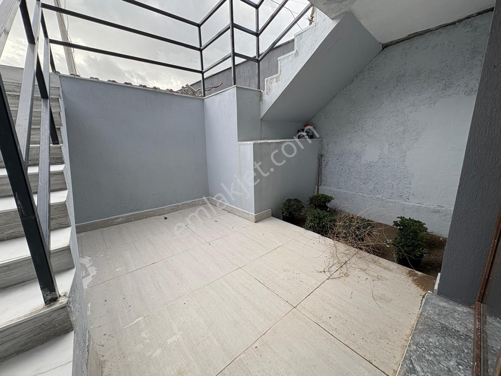 Örnekkentde 4+2 Satılık Bahçesi Olan Dubleks Daire - Görsel 23