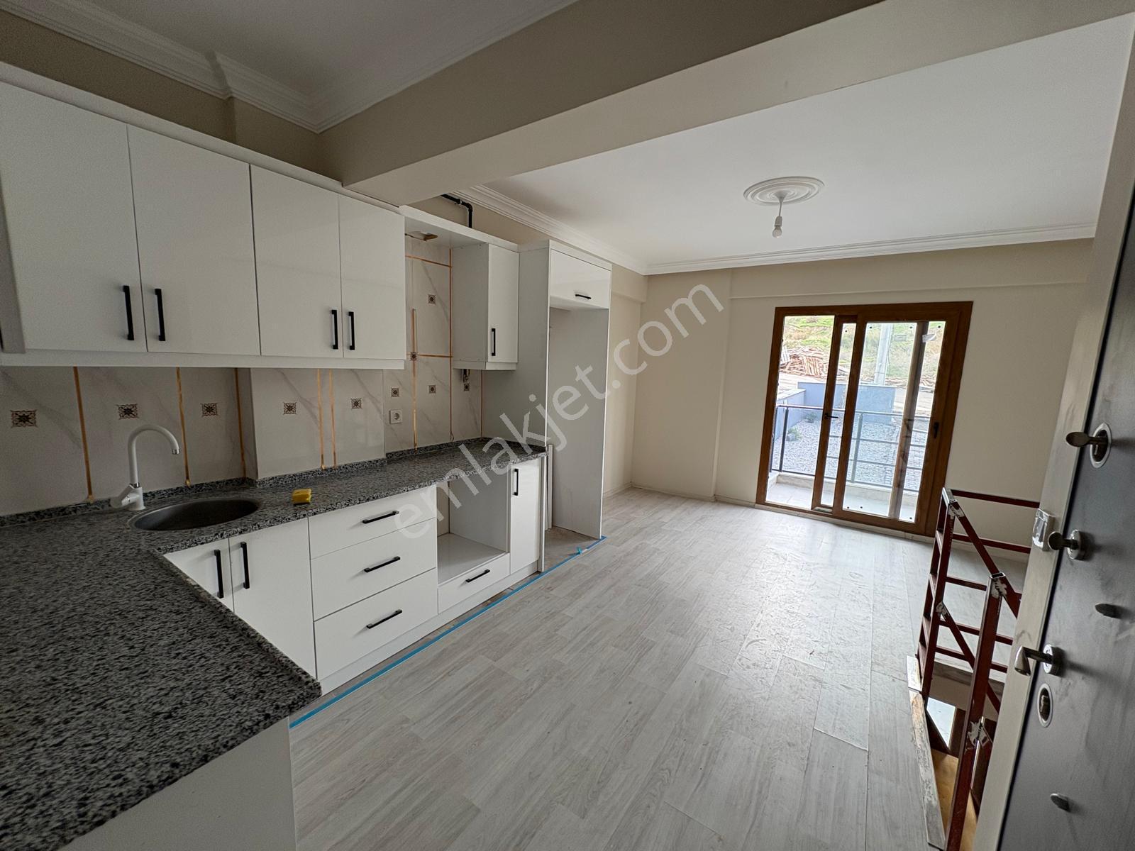 Örnekkentde 4+2 Satılık Bahçesi Olan Dubleks Daire - Görsel 2