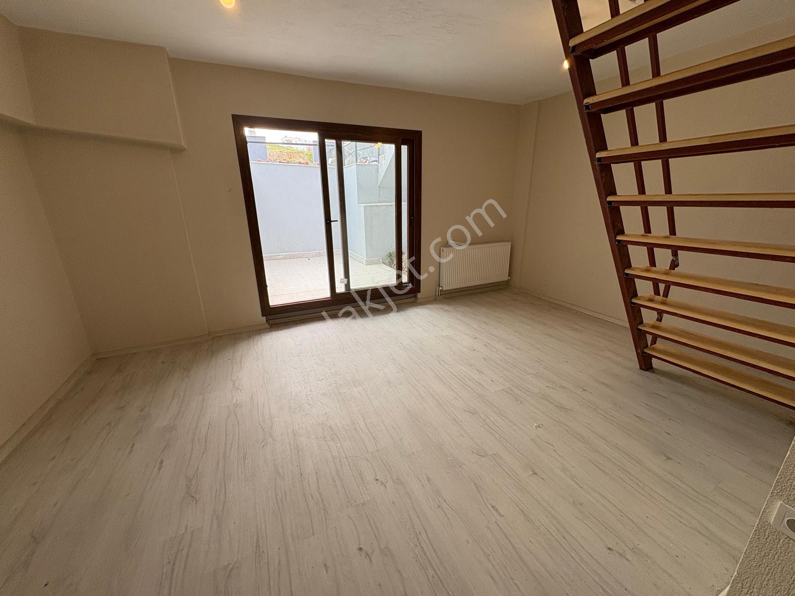 Örnekkentde 4+2 Satılık Bahçesi Olan Dubleks Daire - Görsel 22