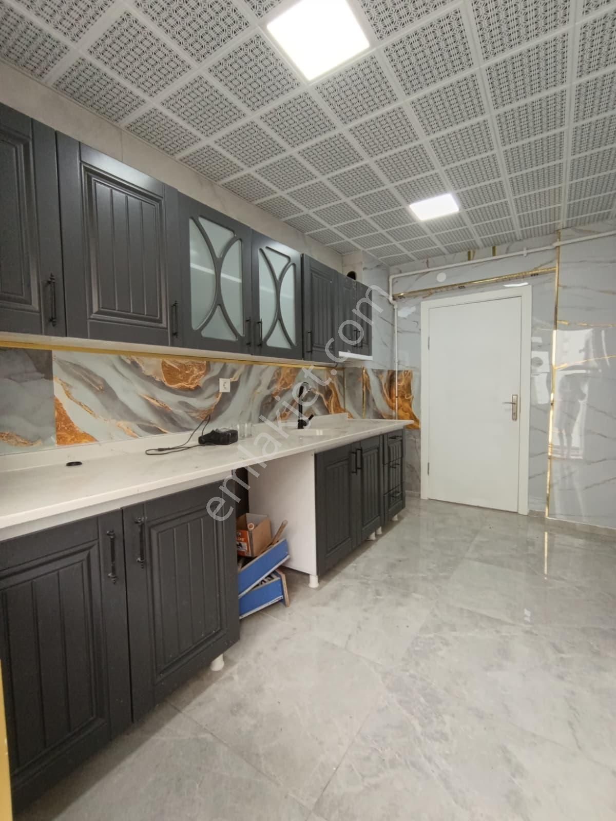 Koza Emlak'tan Mareşal Çakmak Mahalesinde Ara Katta Lüxx Yapılı Güney-ön Cephe De 3+1 Satılık Daire - Görsel 1