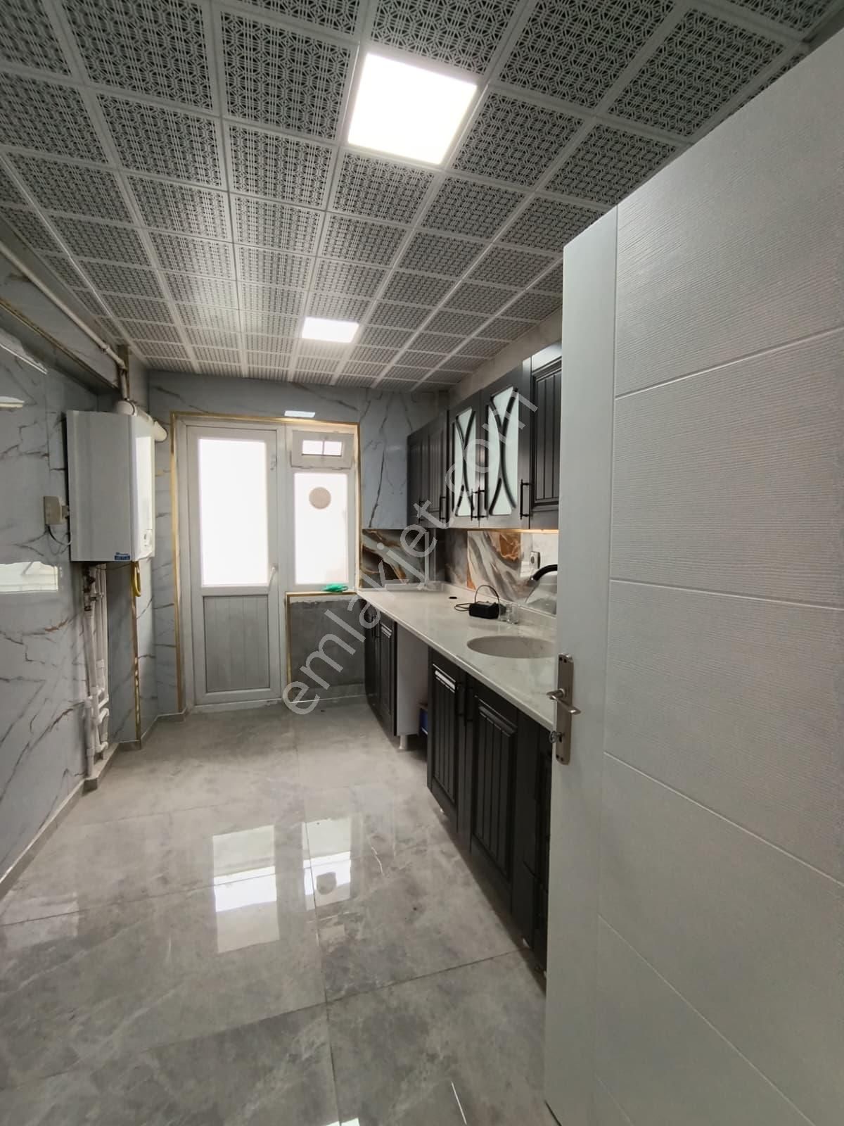 Koza Emlak'tan Mareşal Çakmak Mahalesinde Ara Katta Lüxx Yapılı Güney-ön Cephe De 3+1 Satılık Daire - Görsel 5