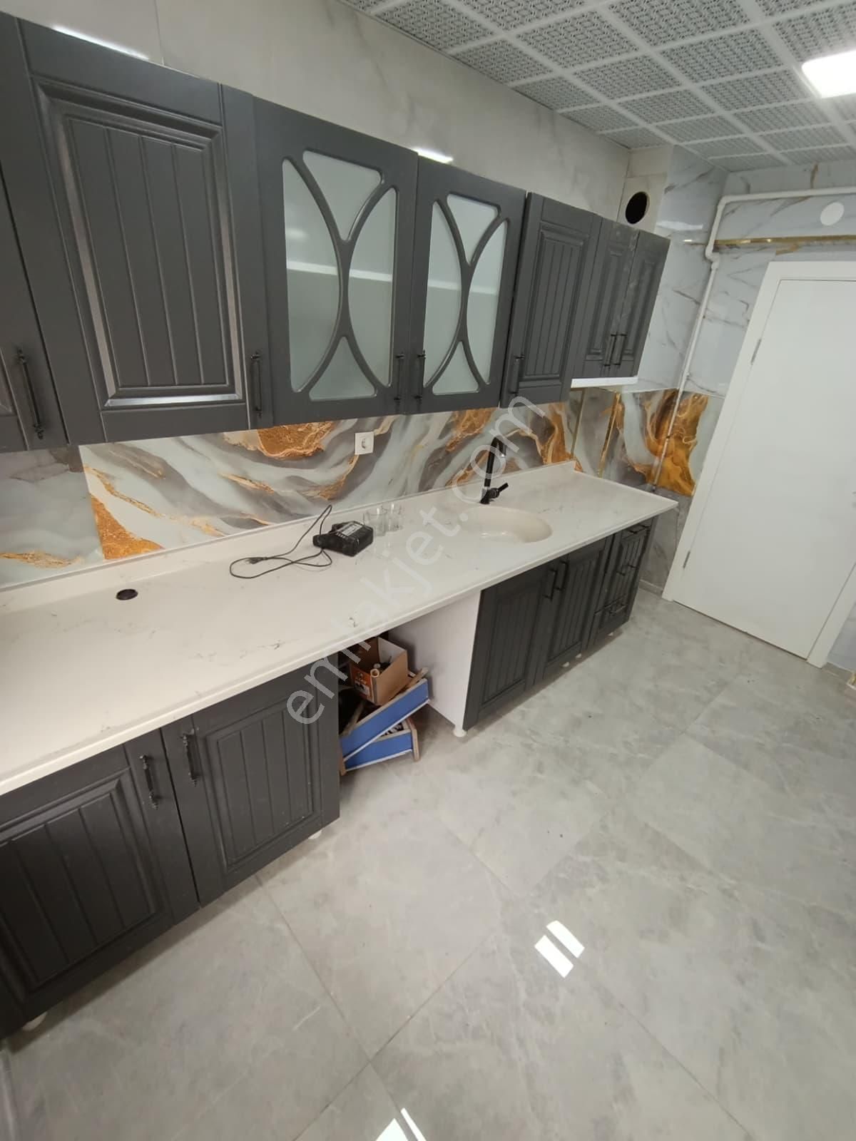 Koza Emlak'tan Mareşal Çakmak Mahalesinde Ara Katta Lüxx Yapılı Güney-ön Cephe De 3+1 Satılık Daire - Görsel 4