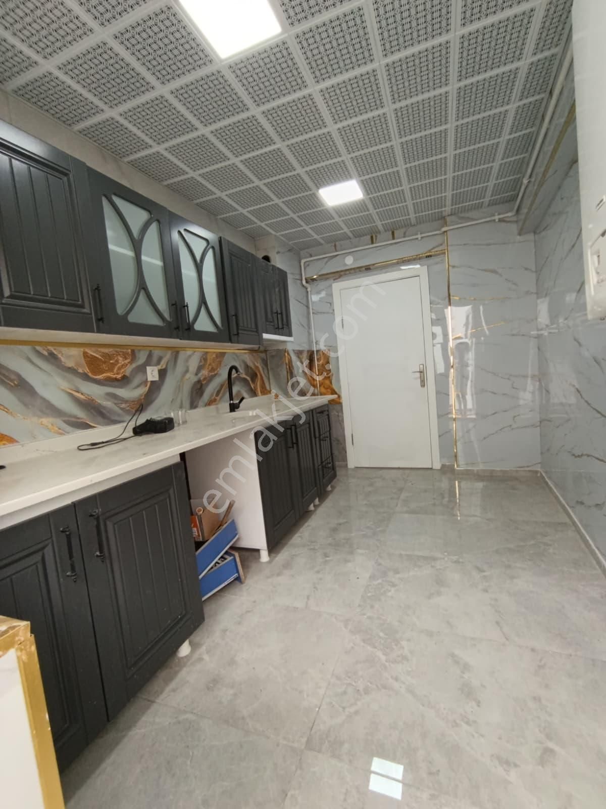 Koza Emlak'tan Mareşal Çakmak Mahalesinde Ara Katta Lüxx Yapılı Güney-ön Cephe De 3+1 Satılık Daire - Görsel 2